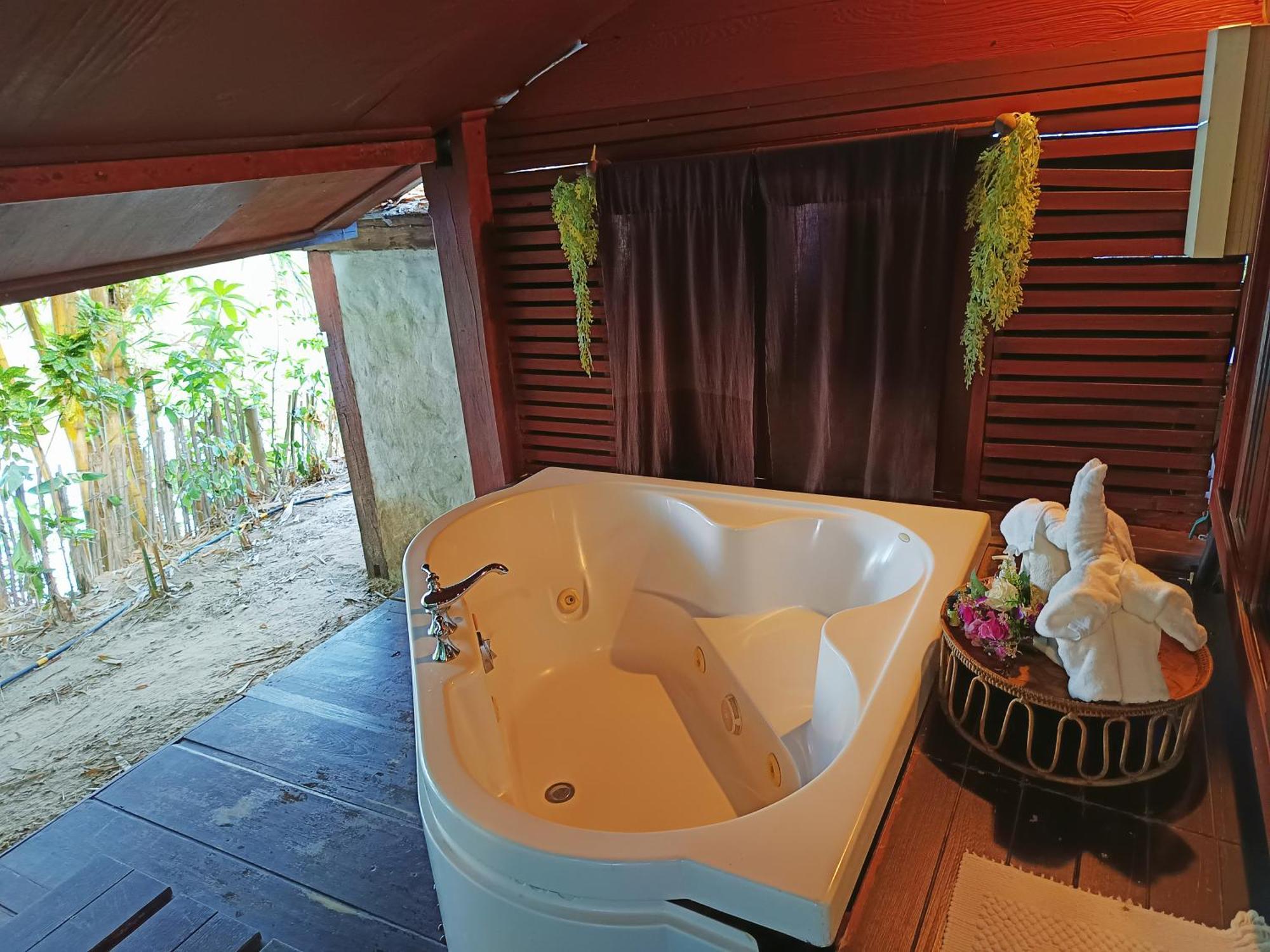 Tonnam Homestay チエンマイ 部屋 写真